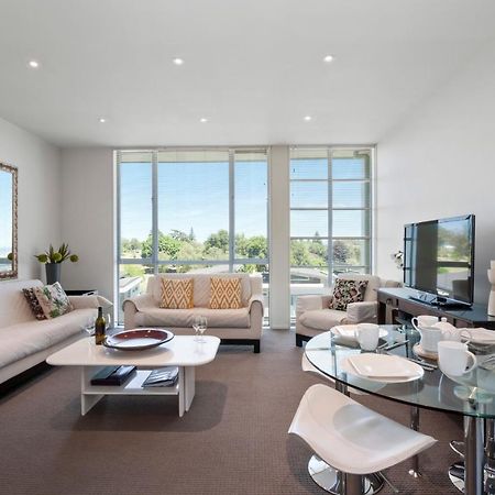 Marinaside Villa - Taupo Holiday Apartment Bagian luar foto