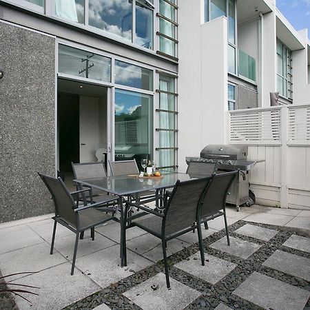Marinaside Villa - Taupo Holiday Apartment Bagian luar foto