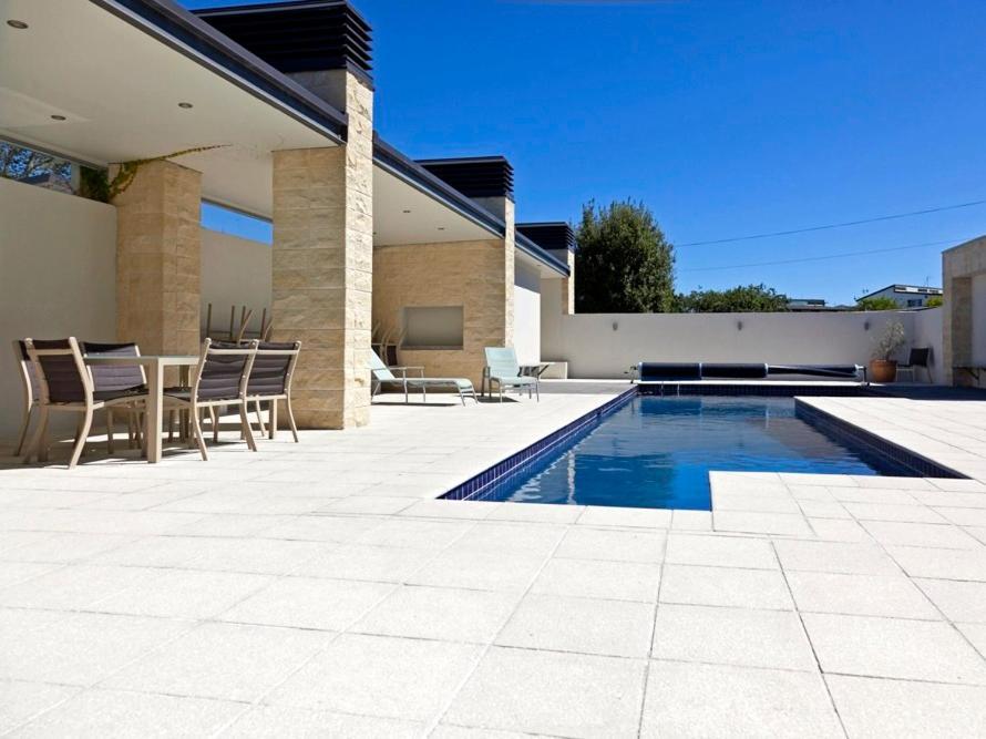 Marinaside Villa - Taupo Holiday Apartment Bagian luar foto